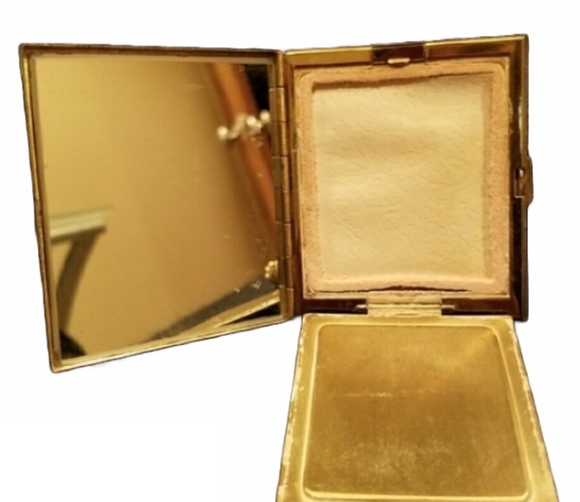 Vintage MOP Mirror & Make Up Compact for Fashion Reclaim - Picture 3 of 5